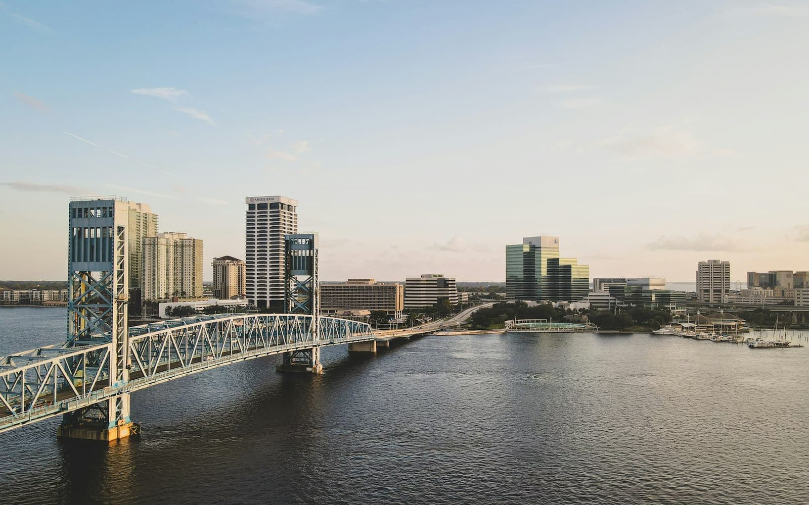 The Jacksonville skyline and the Main Street Bridge over the St. Johns River